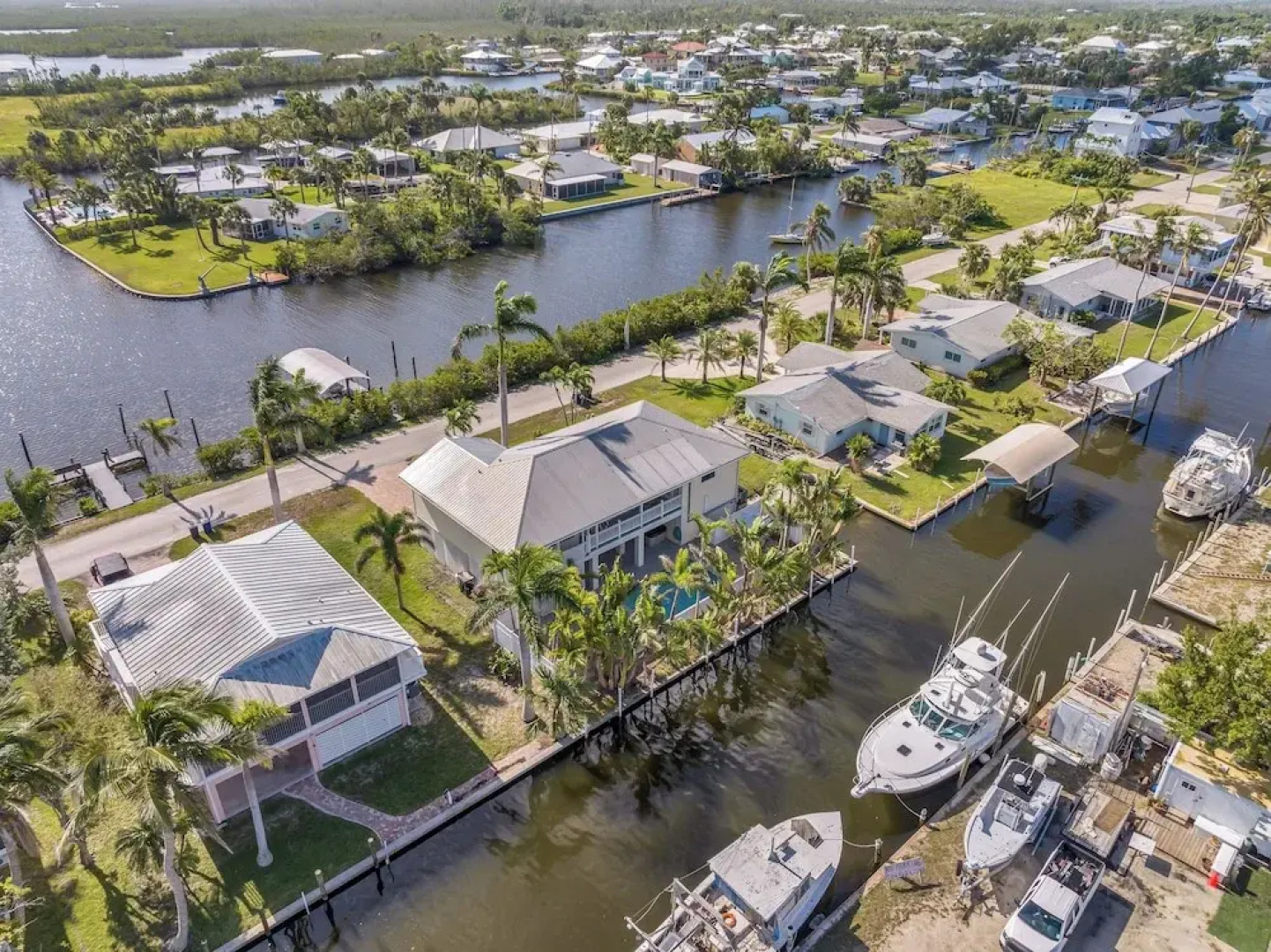 Bokeelia Island Oasis: Waterfront, Private Dock!