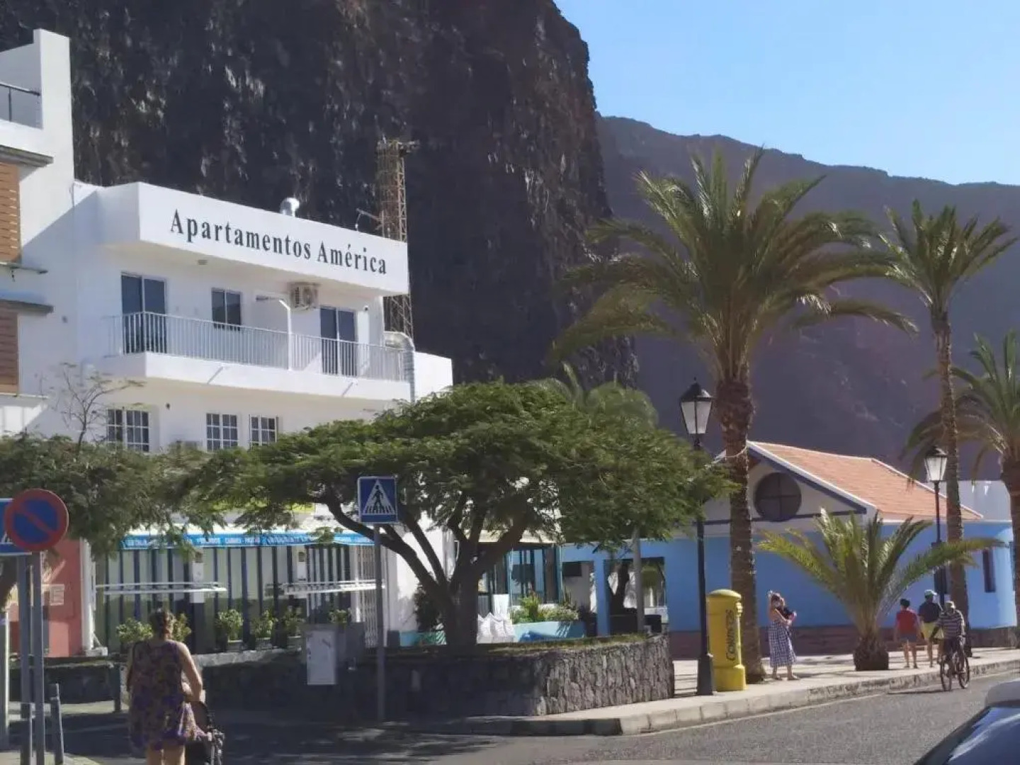 Apartamentos América