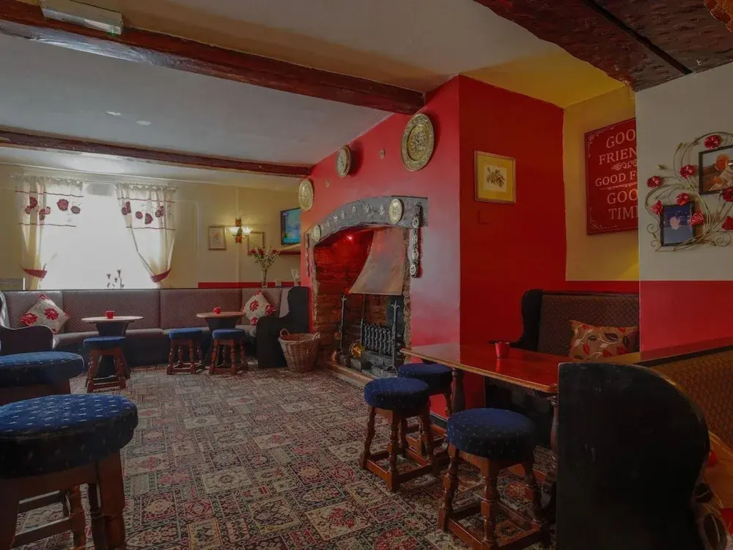 The Olde Three Cocks