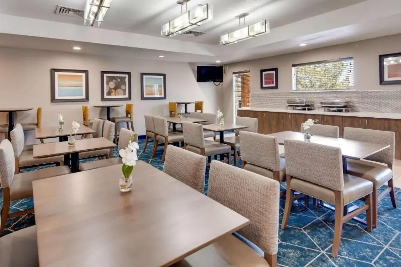 Best Western Plus Gateway Inn & Suites