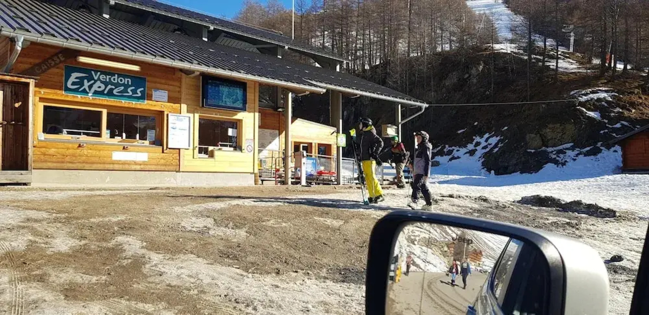 Studio in Allos, With Wonderful Mountain View - 600 m From the Slopes