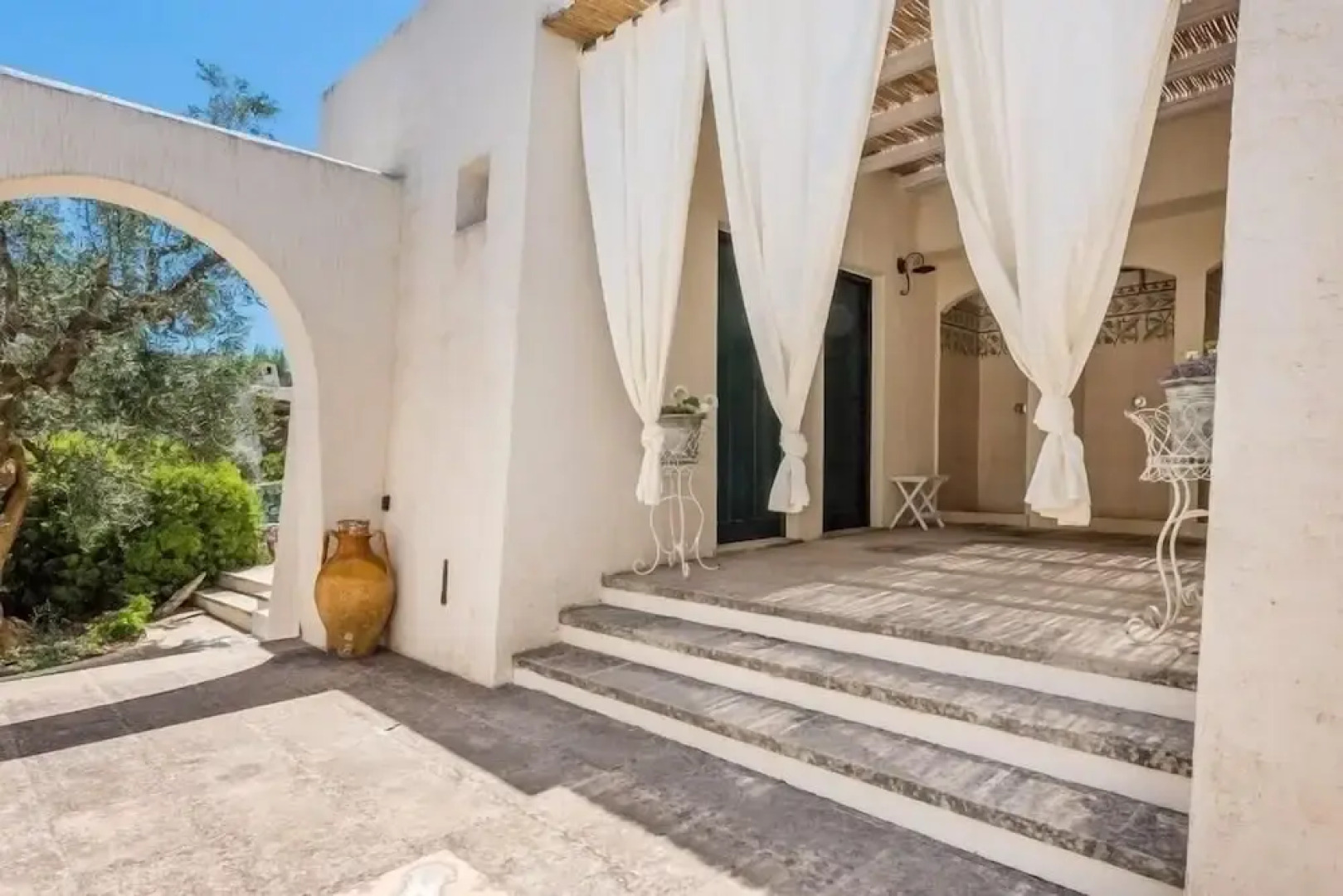 Tia Maria Country Inn