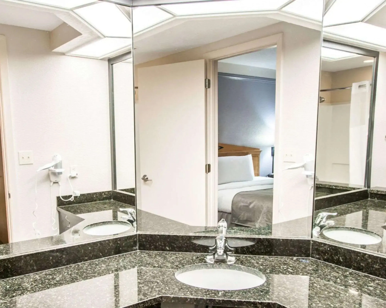 voco Kissimmee Orlando by IHG