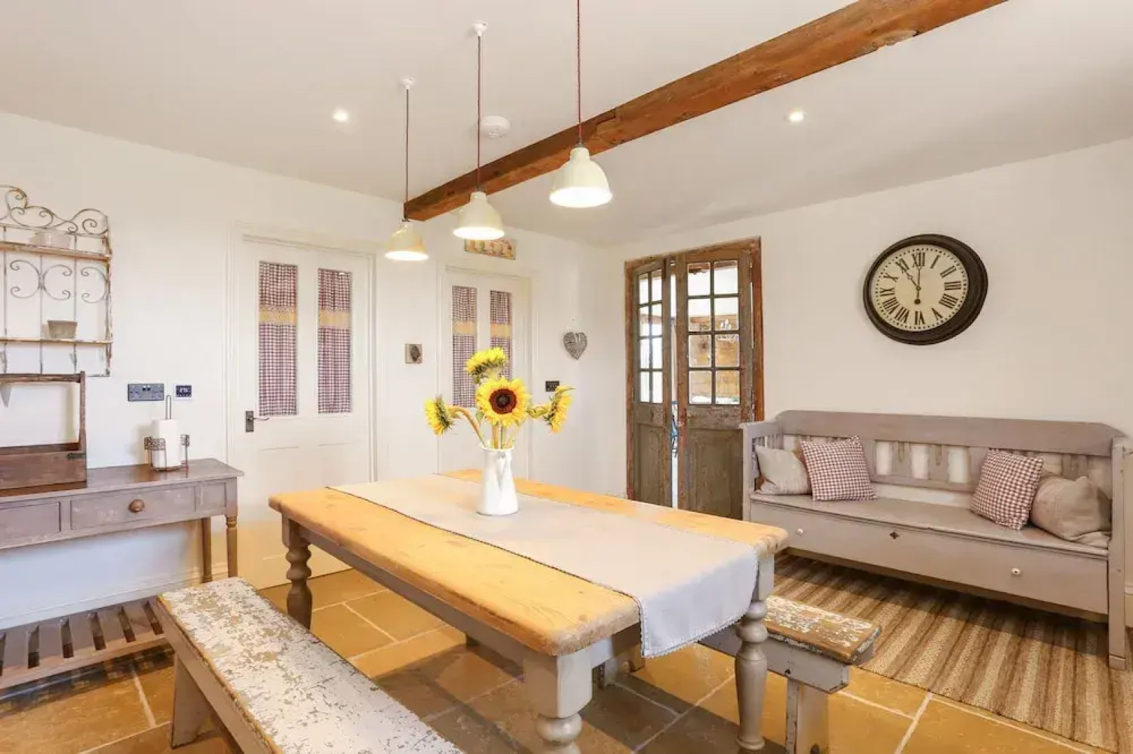 Classic Family Barn Conversion in Radcot