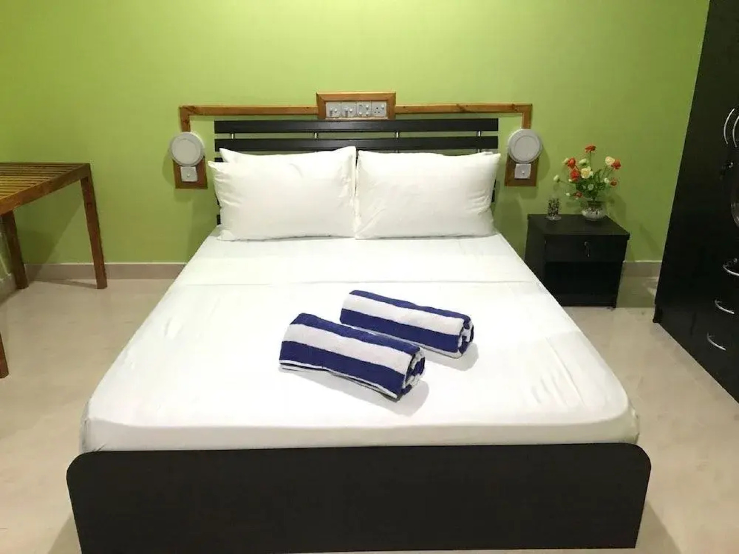 Sunnyside Maamendhoo