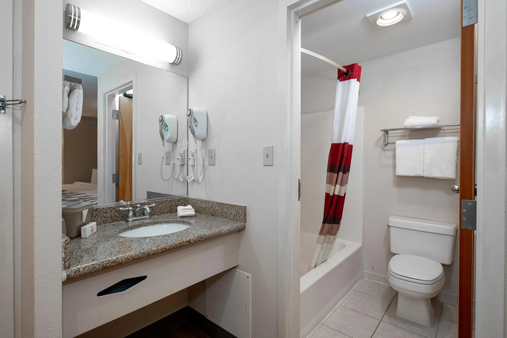 Red Roof Inn Clifton Park