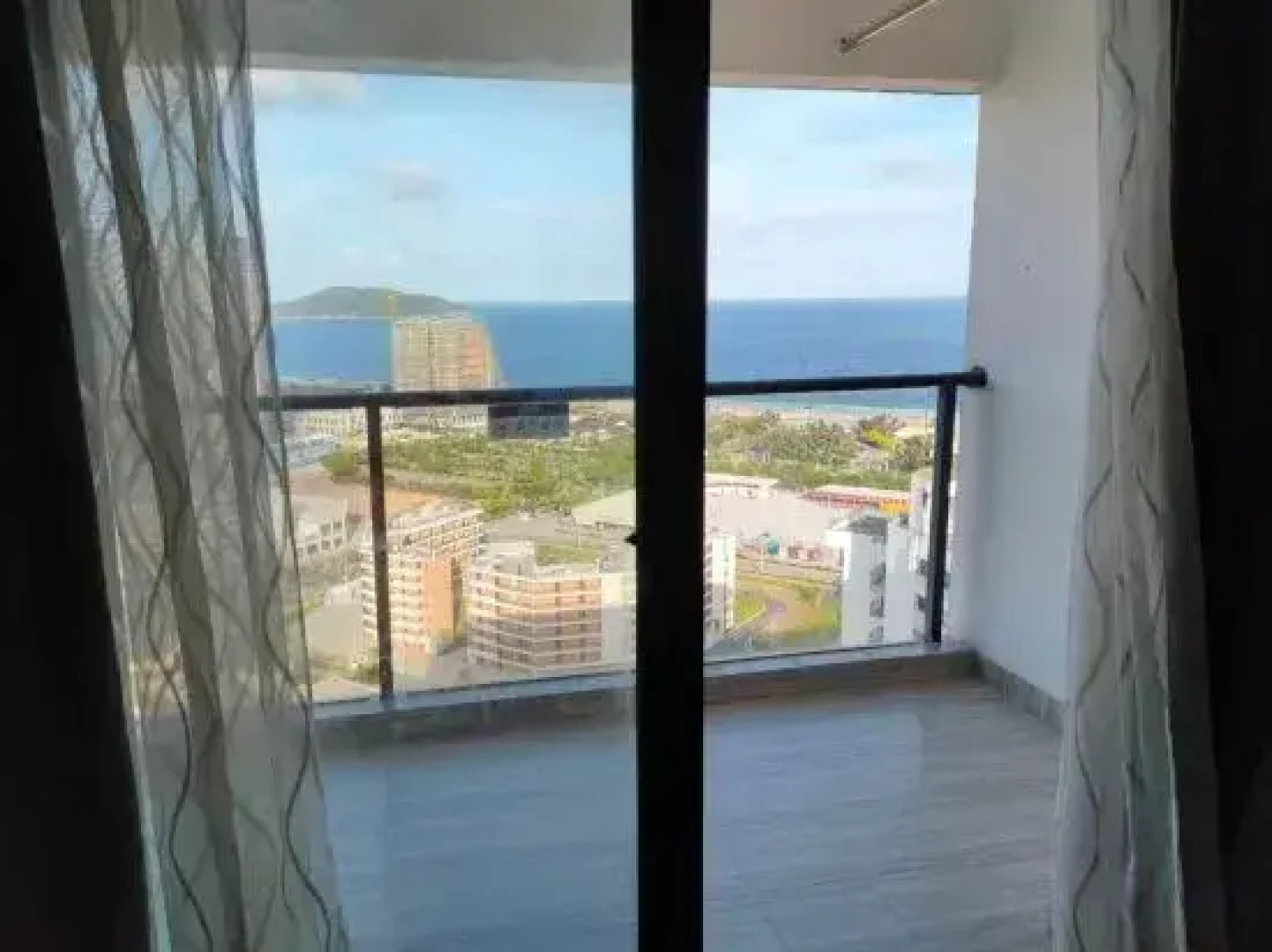 Amy's Apartment (Yangxi Moon Bay)