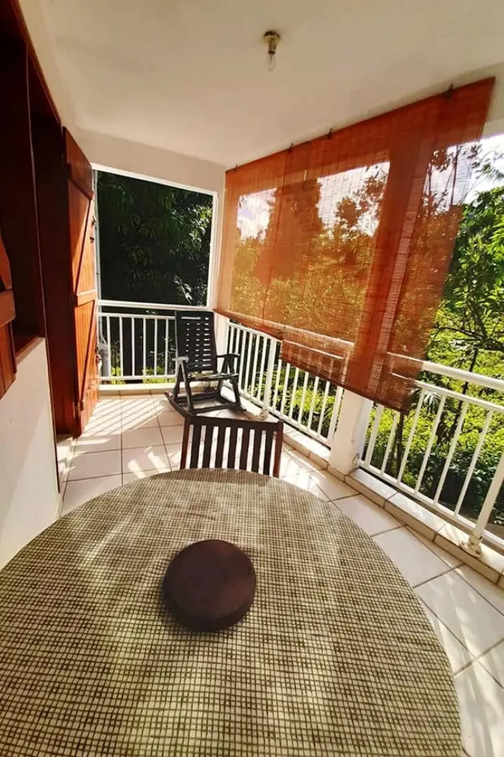 Studio In Petit Bourg With Enclosed Garden 3 Km From The Beach