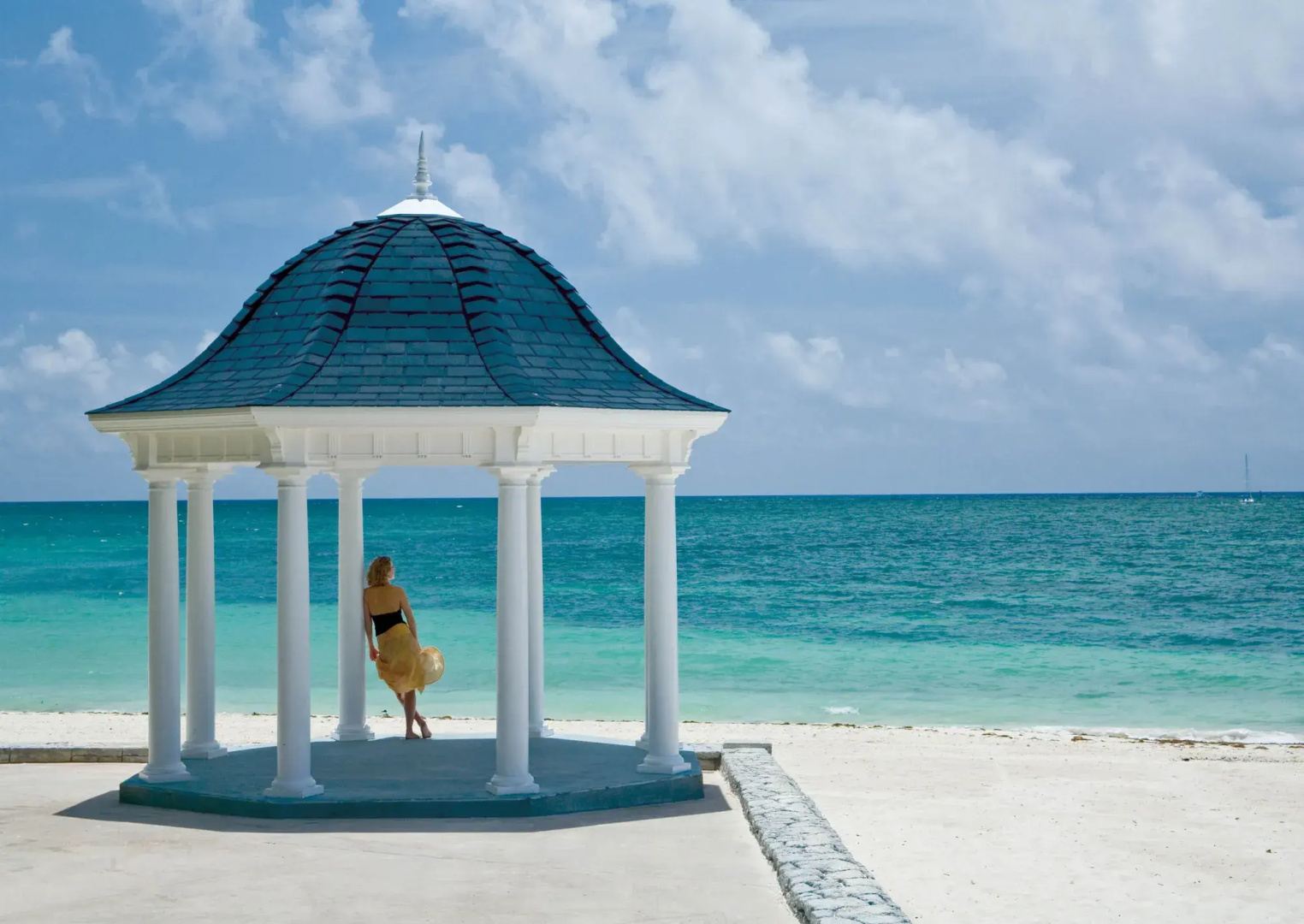 Lighthouse Pointe at Grand Lucayan