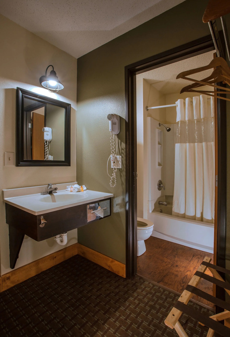 The VUE Boutique Hotel & Boathouse