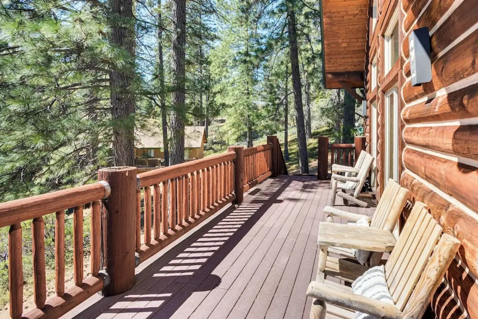 2 Cabins: Group & Family Getaway in Arnold!