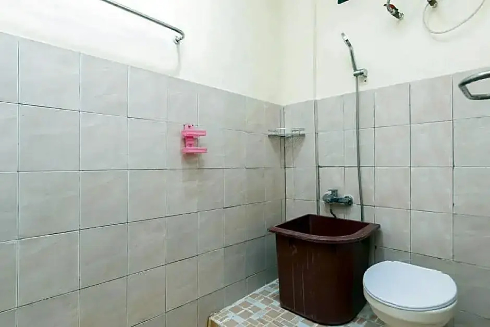 Hotel 78 Parapat Mitra RedDoorz