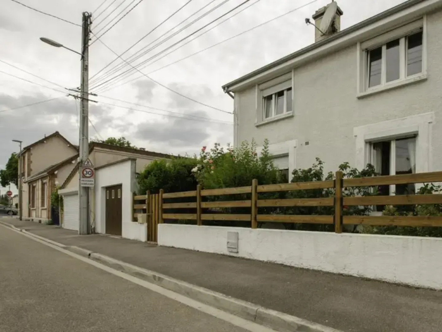 Gîte Saint-Julien-les-Villas, 3 pièces, 5 personnes - FR-1-543-215