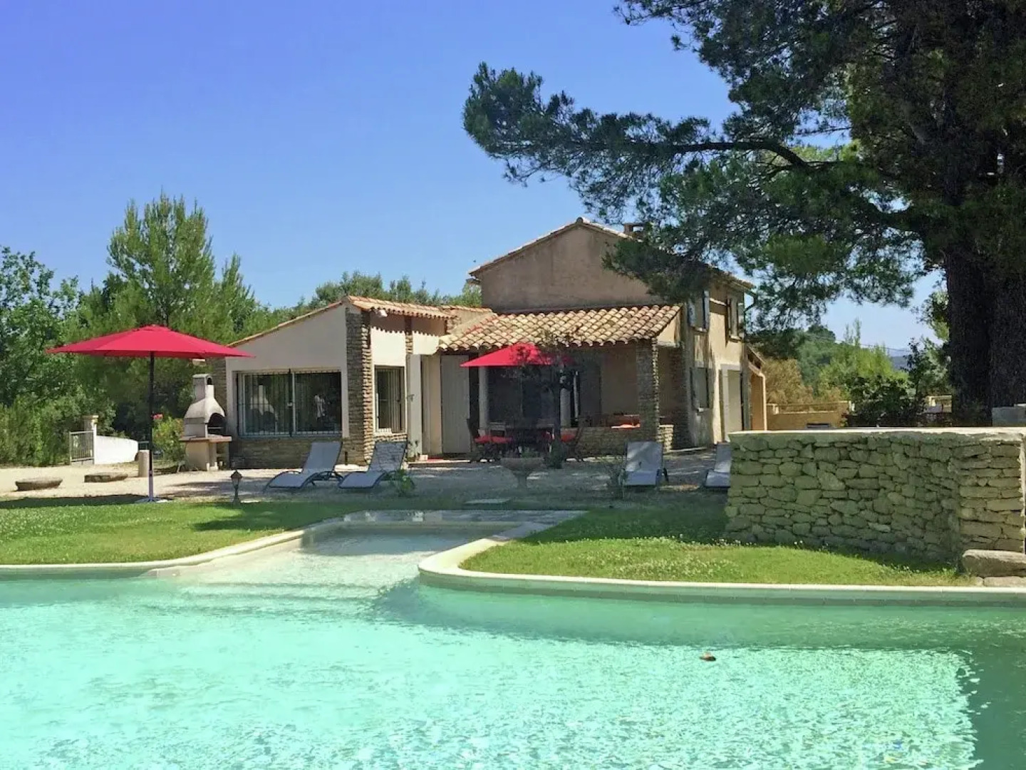 Private Infinity Pool, Beautiful View of Mont Ventoux, a Dream Spot!