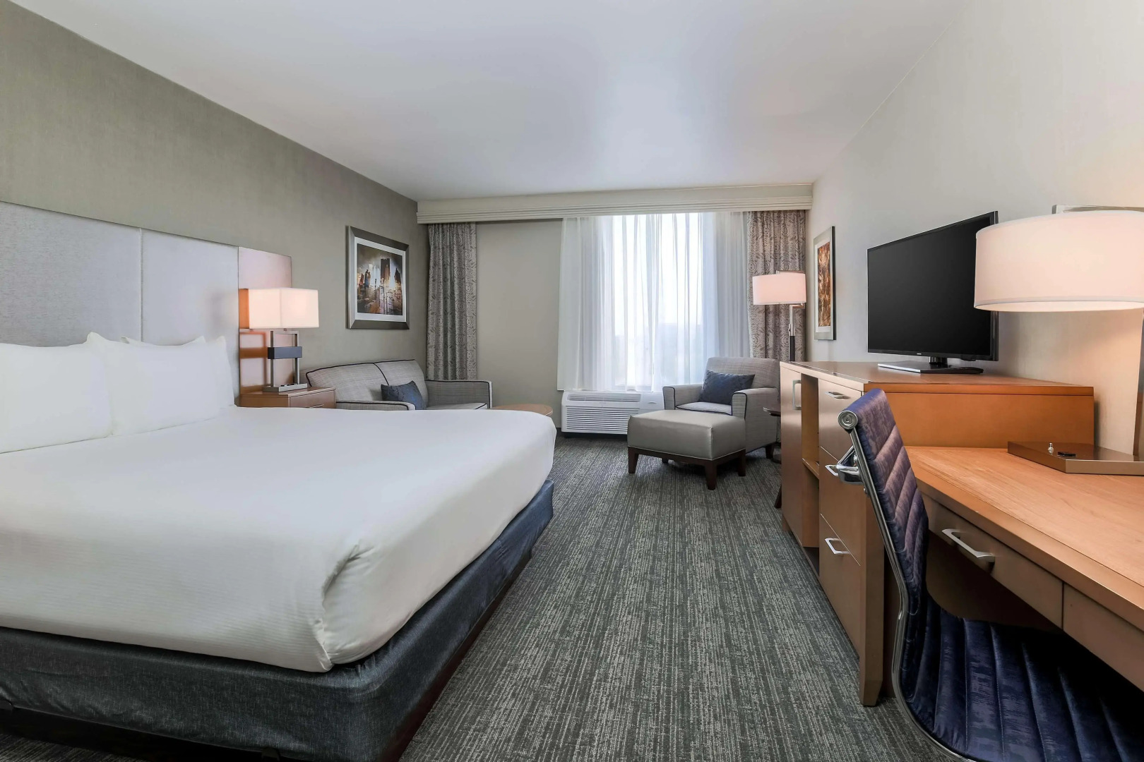 DoubleTree by Hilton Atlanta Airport