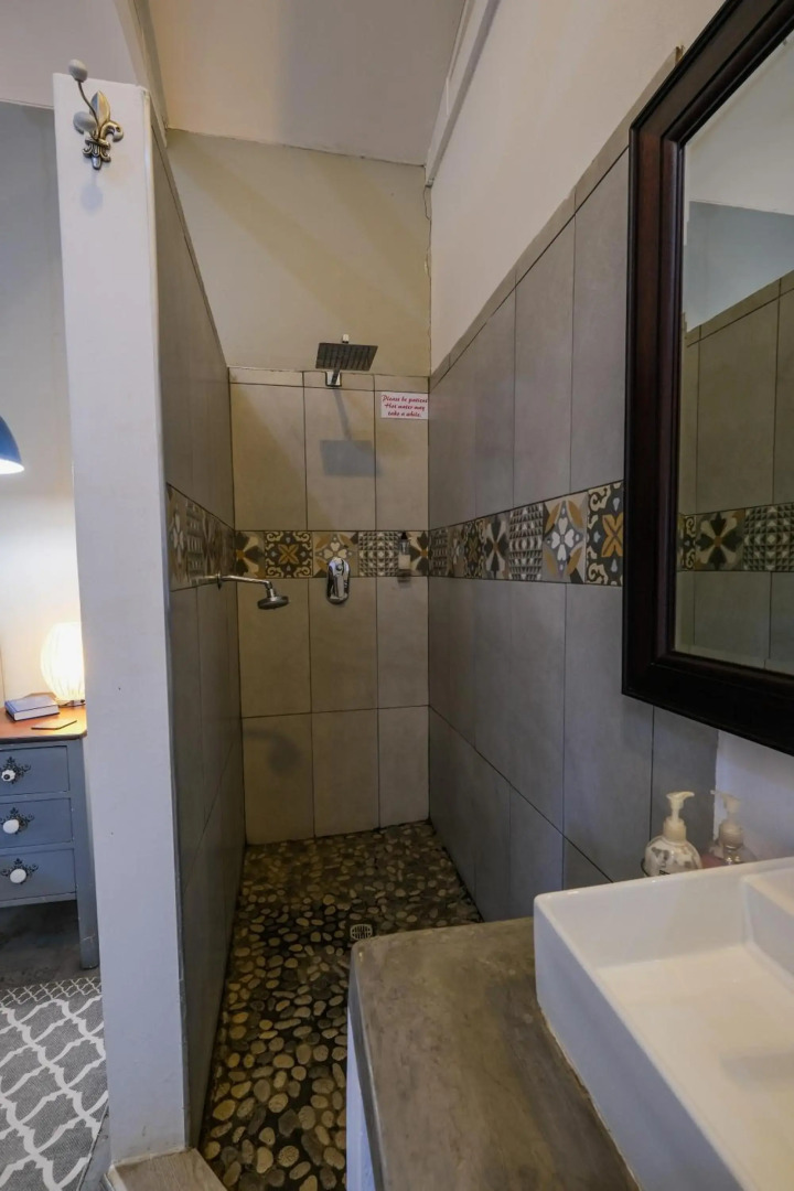 Rose Acres Guest House