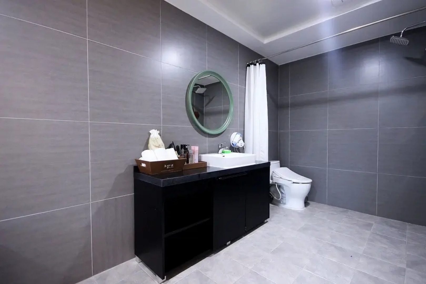 Iksan Roman Drive-in Hotel