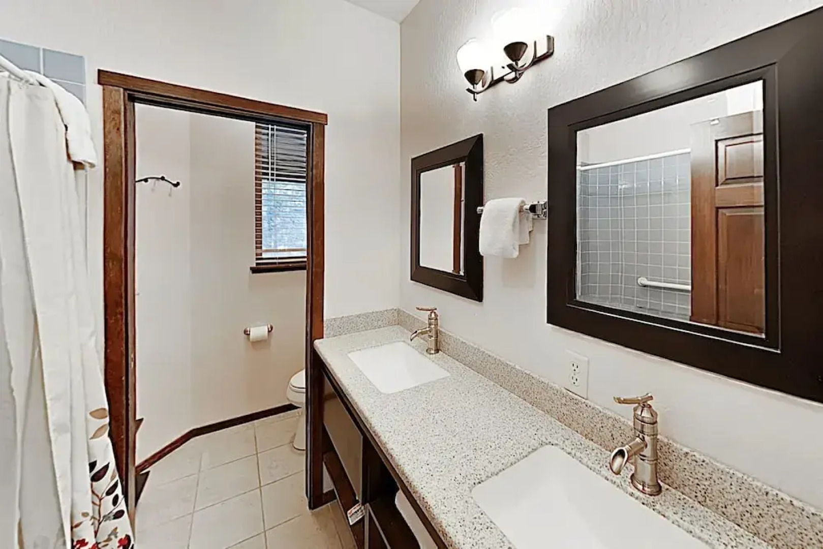 New Listing! Serenity Lake House On The Siltcoos 3 Bedroom Home