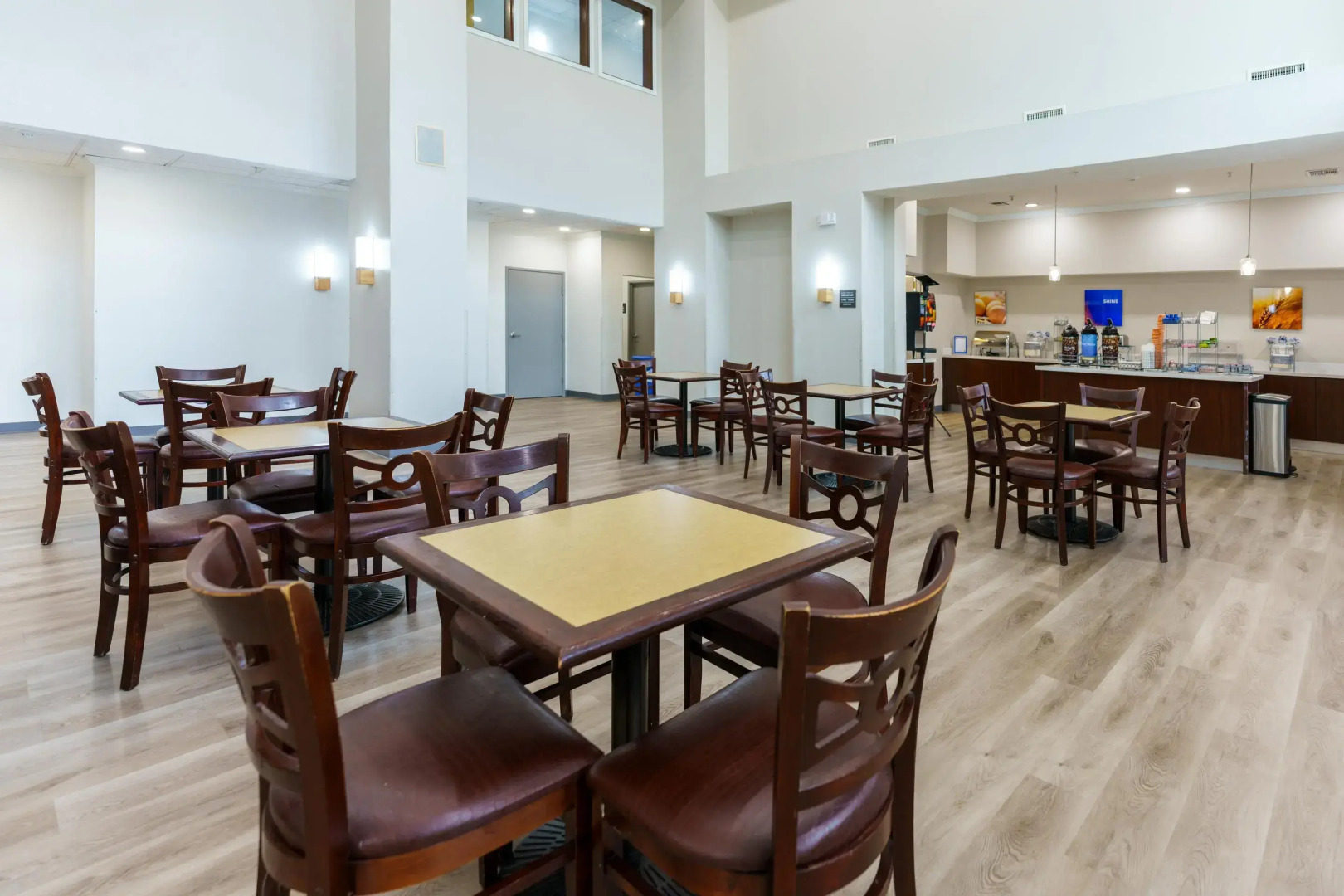 Comfort Suites University Drive