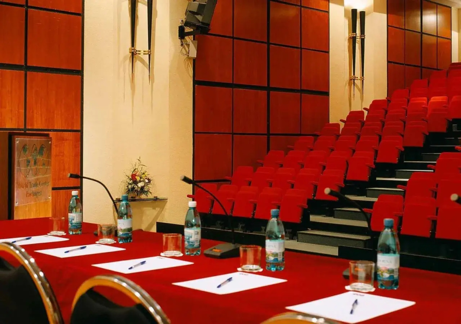 Отель Pullman Bucharest World Trade Center