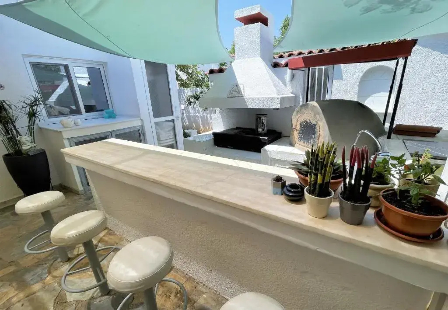 Blossom Holiday Villa DPS18