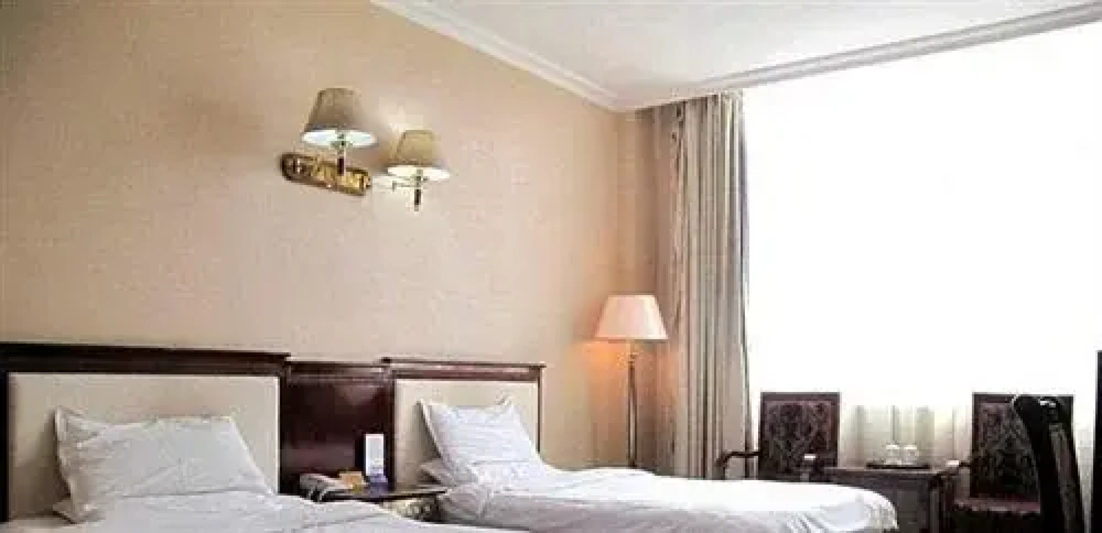 Qi Rui Hotel - Linzhi