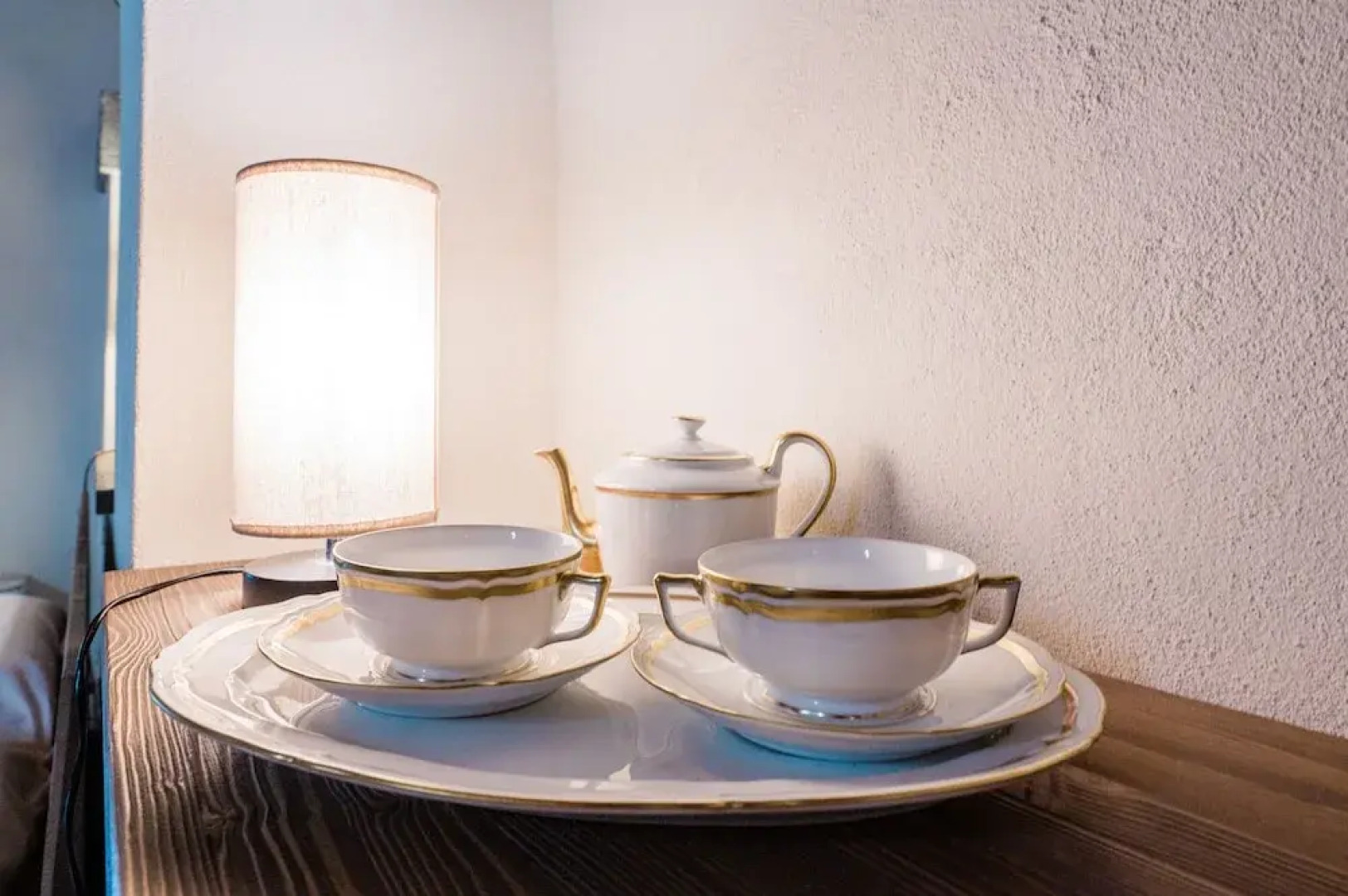 Smart Rooms & Restaurant