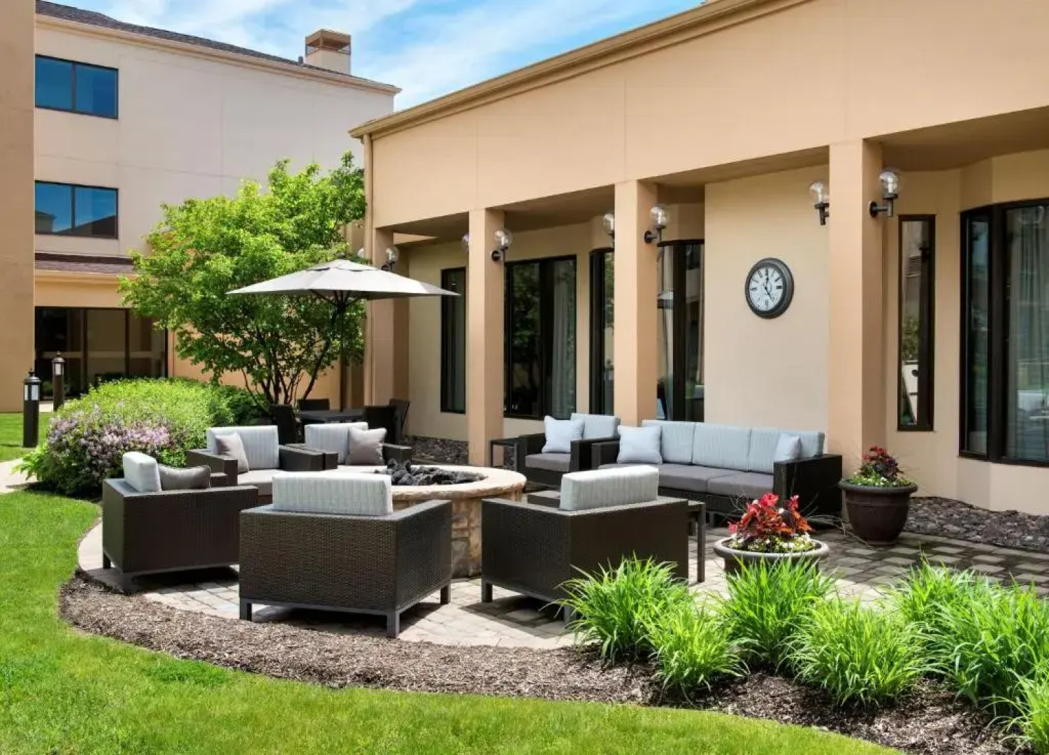 Courtyard Chicago Waukegan Gurnee