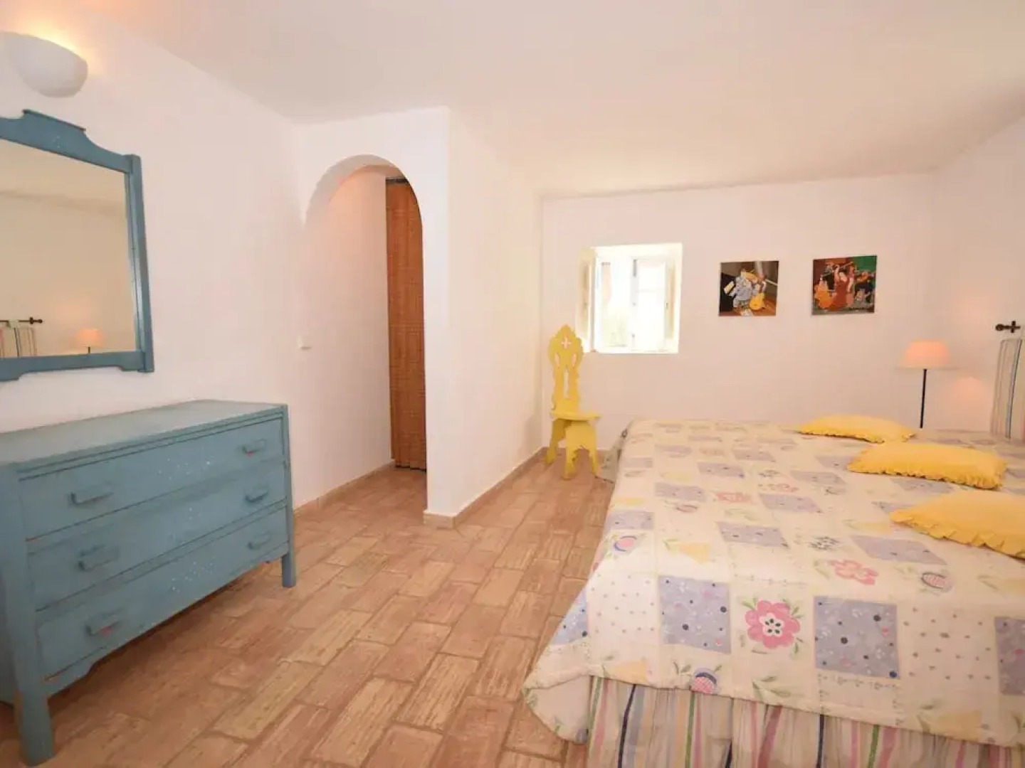 Coastal Retreat With Private Pool