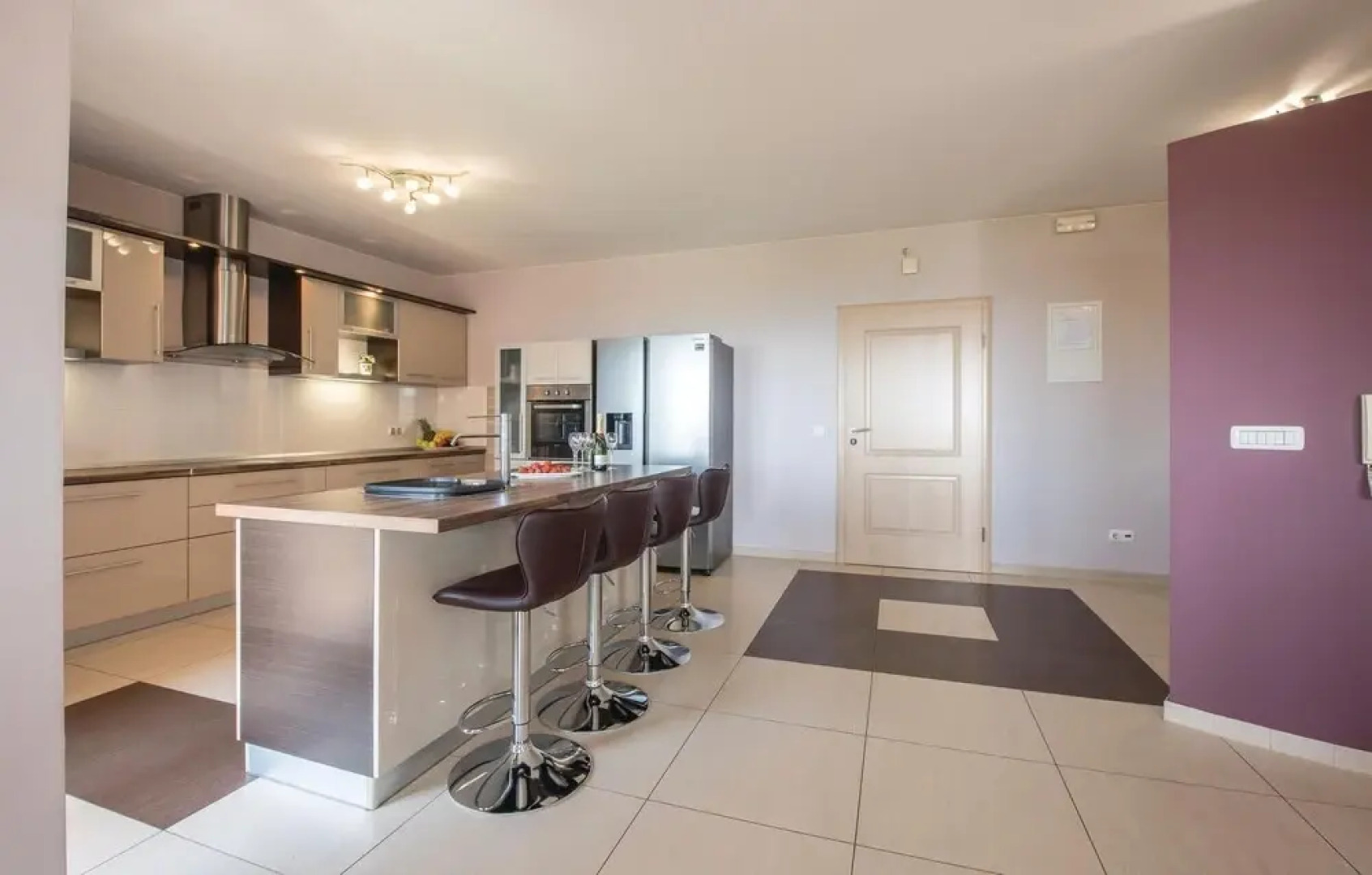 Awesome Home in Solin With Sauna, Wifi and 5 Bedrooms