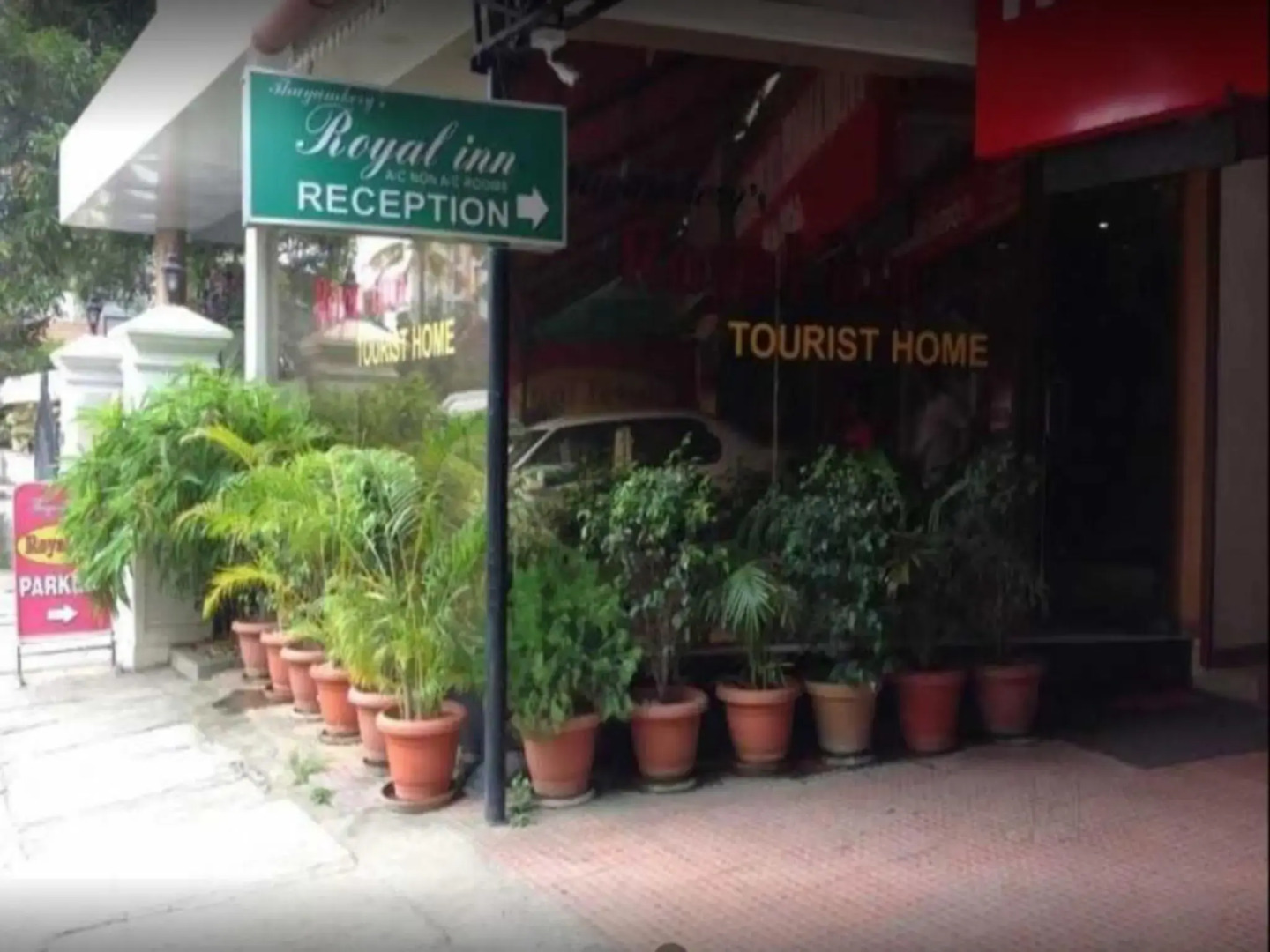 Thayamkery's Royal inn