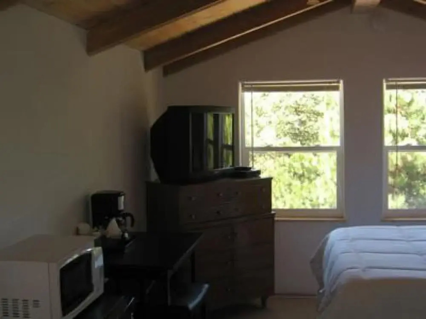 Crater Lake Inn & Retreat