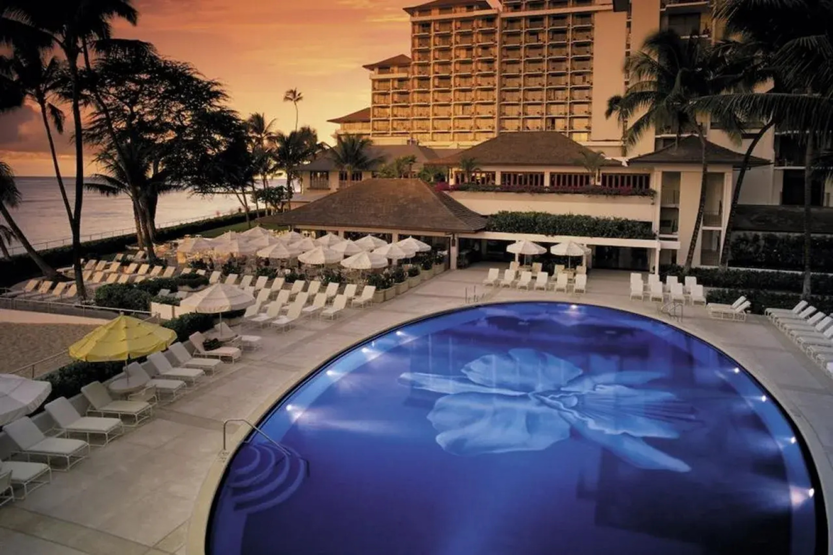 Отель Halekulani