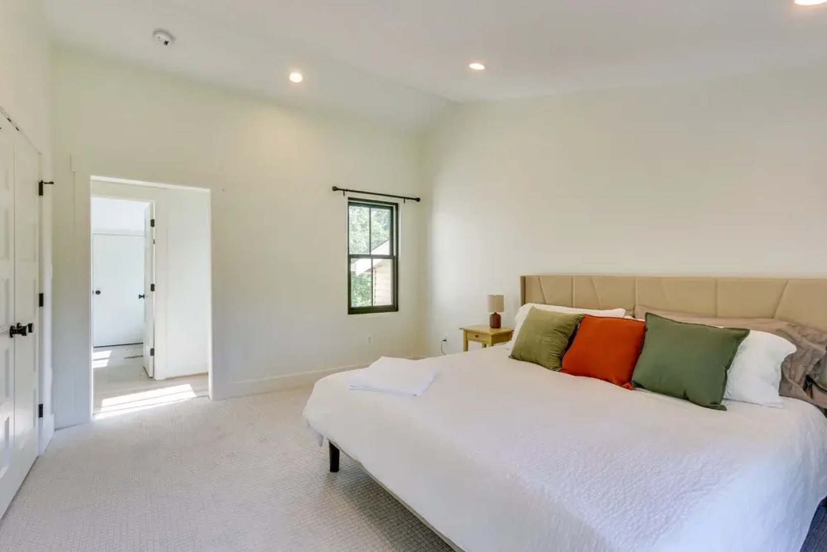 Bright Bluemont Home w/ On-site Pond & Mtn Views!