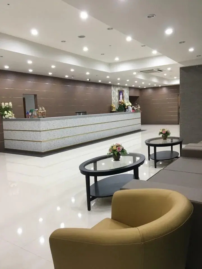 May Flower Grand Hotel Korat