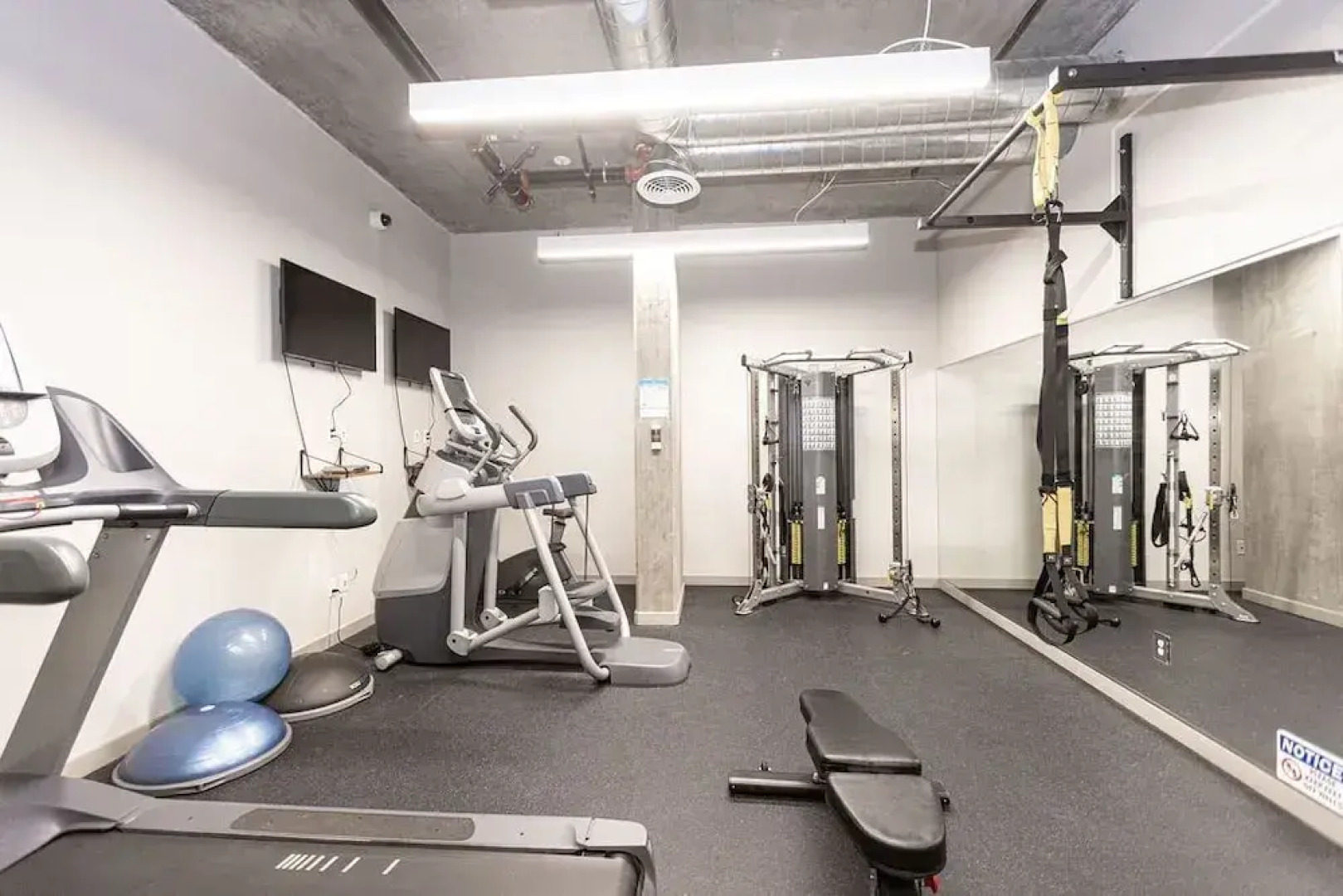 King Beds Suite 307NC