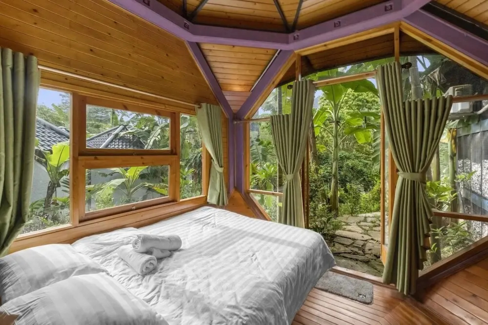 Gầm Trời Art Valley