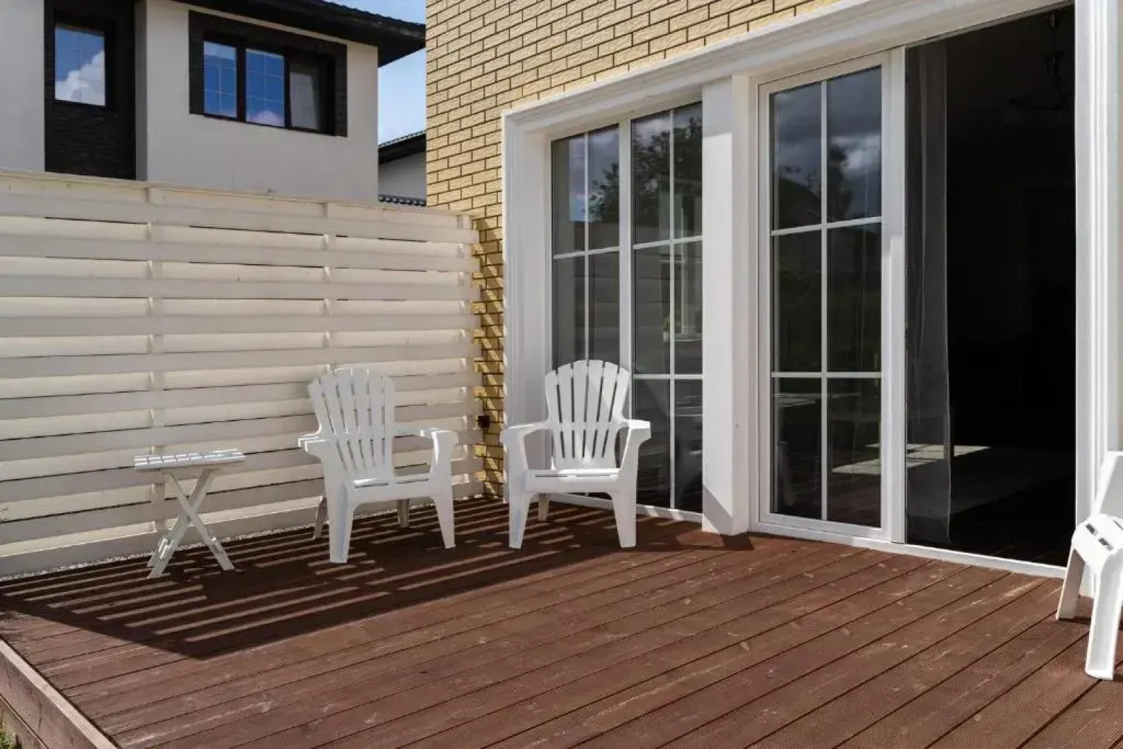 Between two lakes - 2 House