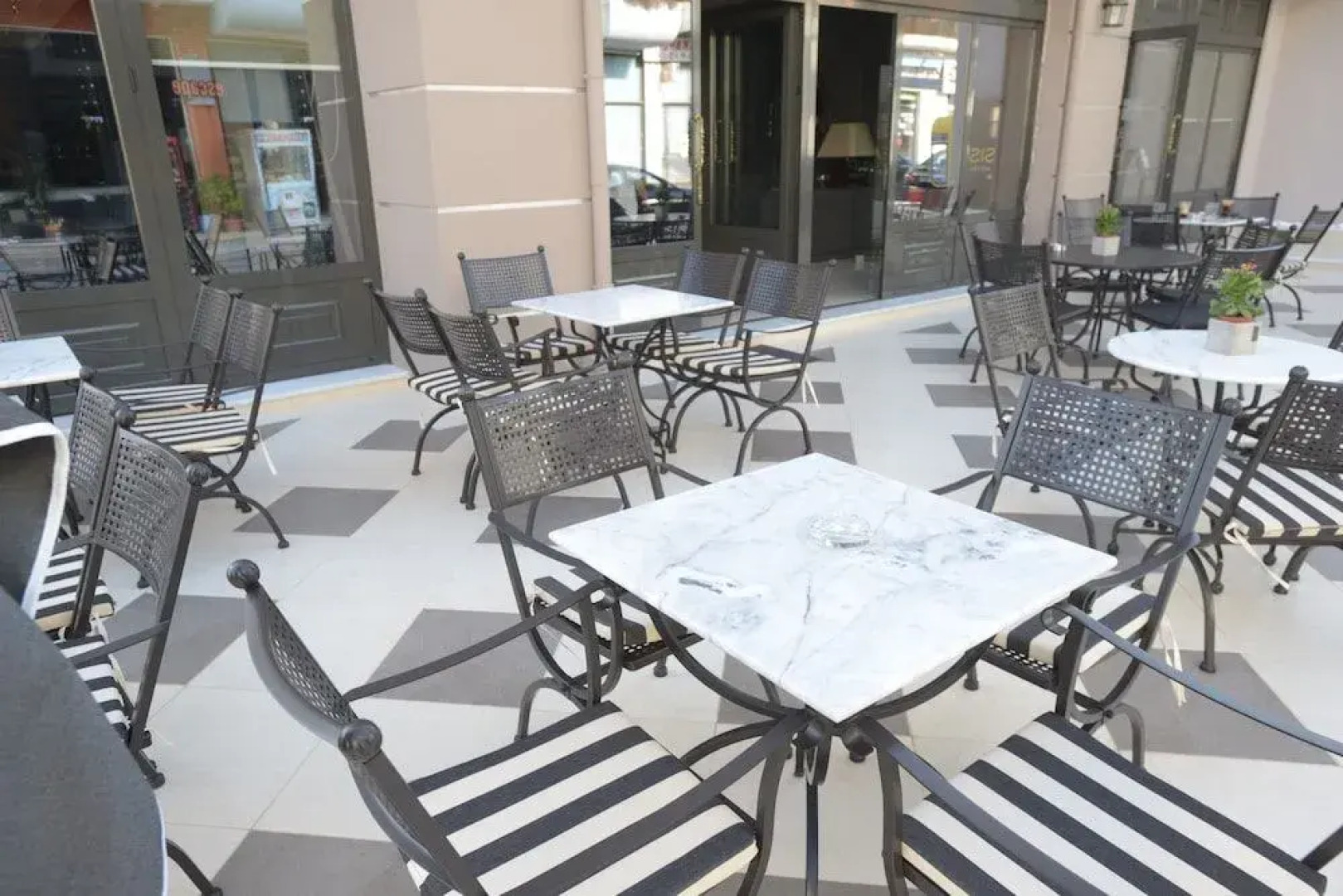 Theasis Hotel Paramythia