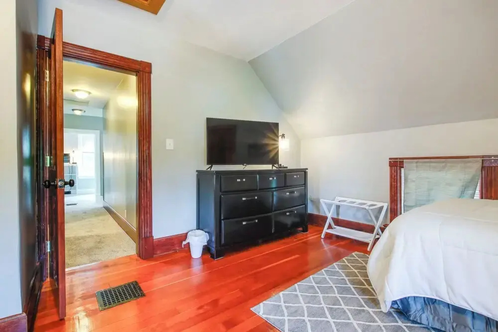 3 Mi to Road America: Spacious Elkhart Lake Home!