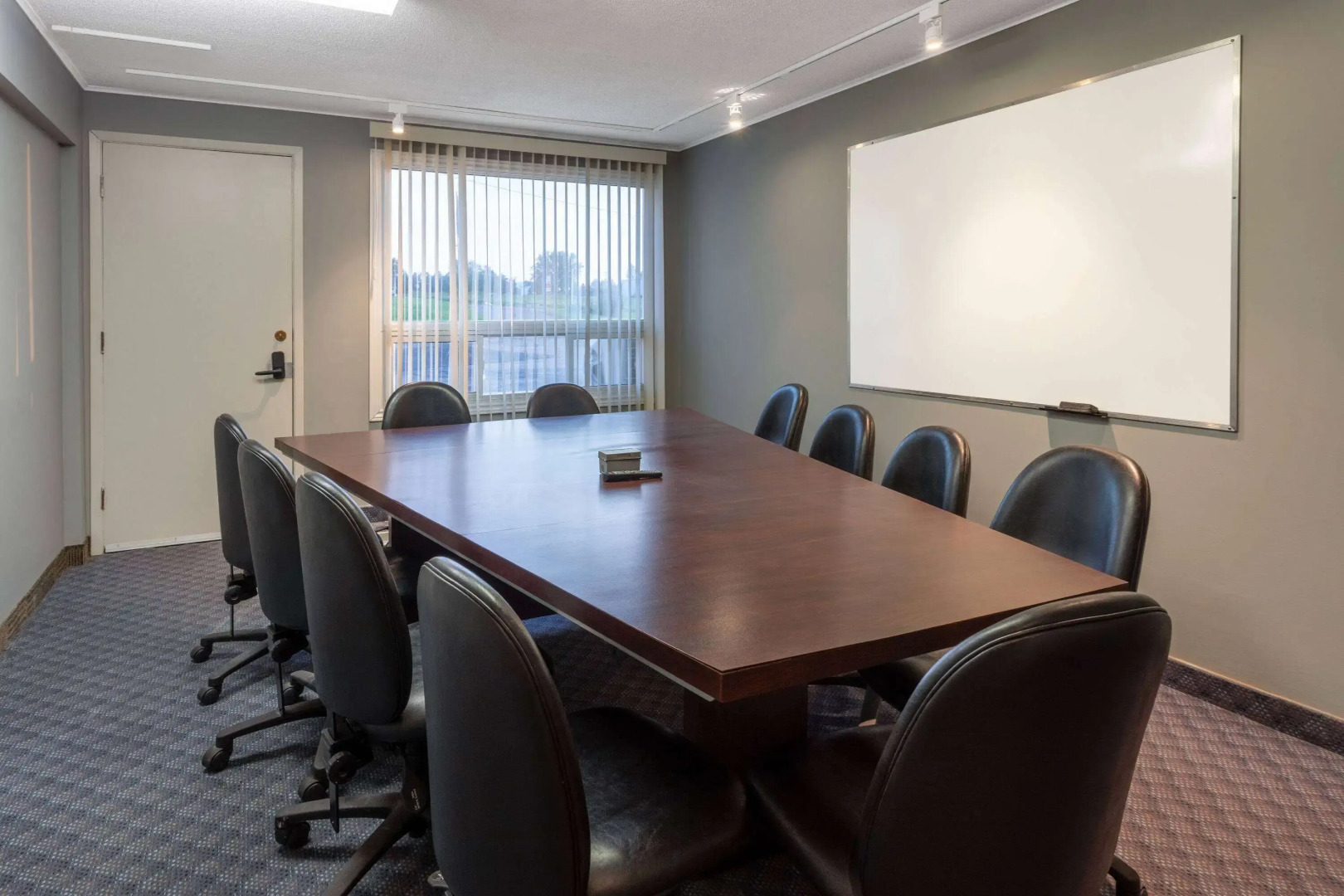 Travelodge by Wyndham Amherst