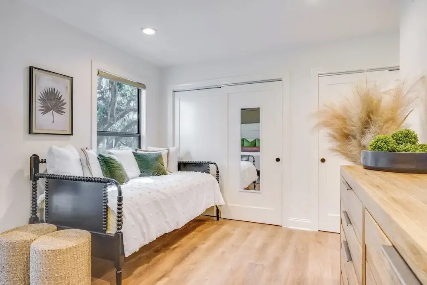 < 1 Mi to Seabrook Island Beach: Golf-view Villa!