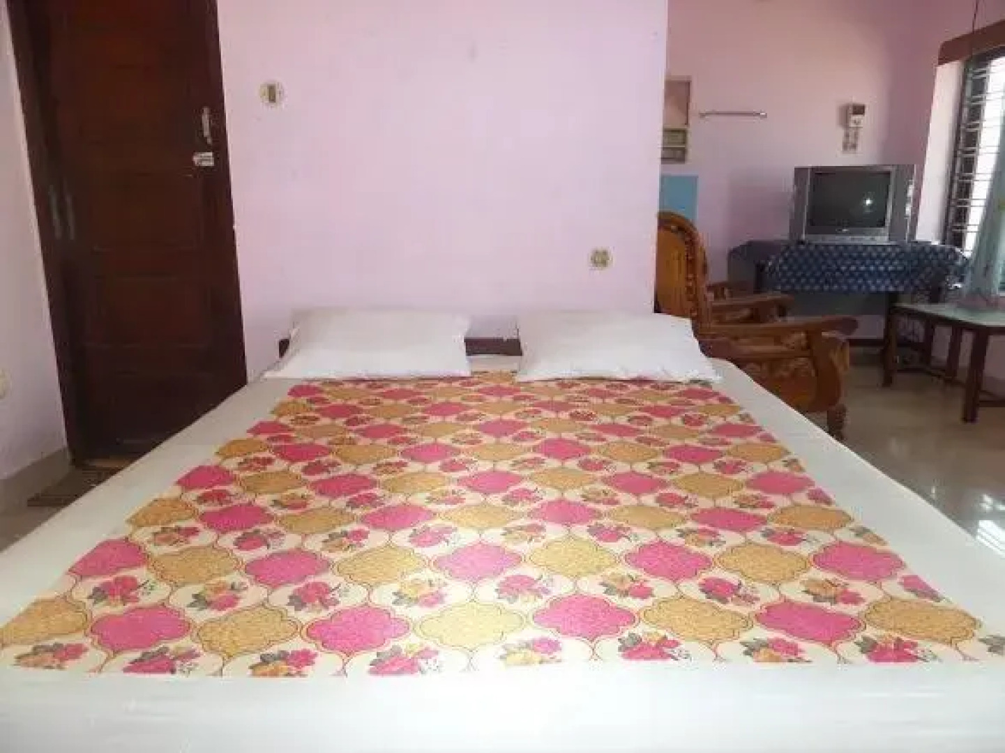 Hotel Deepak