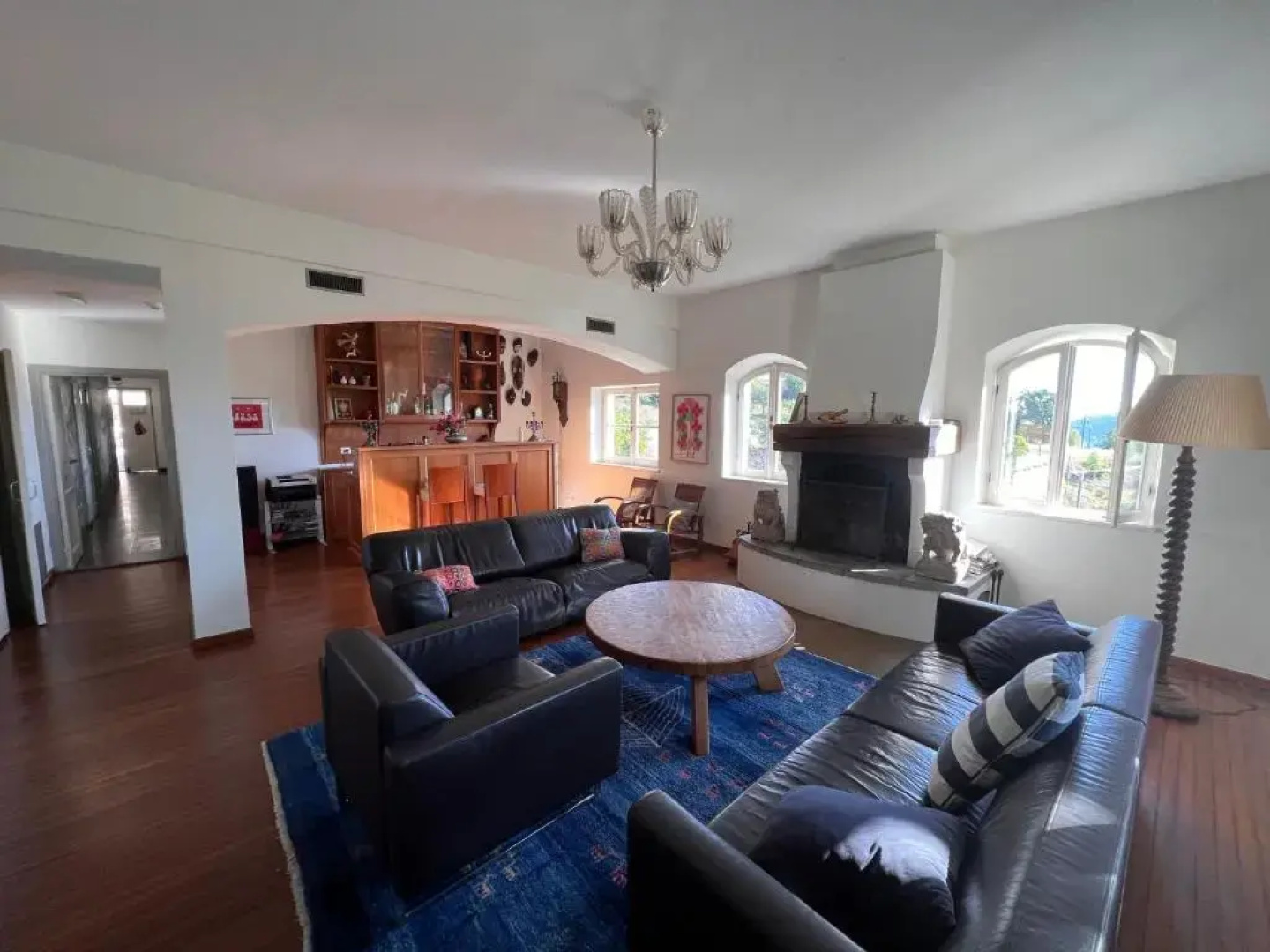 Large villa for 20 guests on large estate with private pool and tennis court Big conference room with facilities VILLAITALY EU