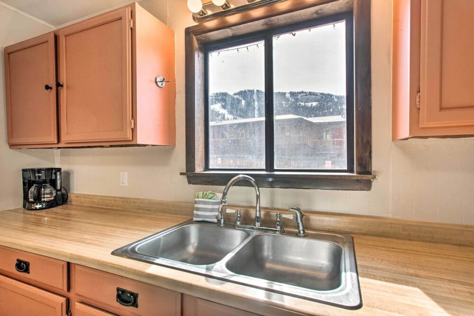 Cozy Red River Condo - Walk to Chair Lift!