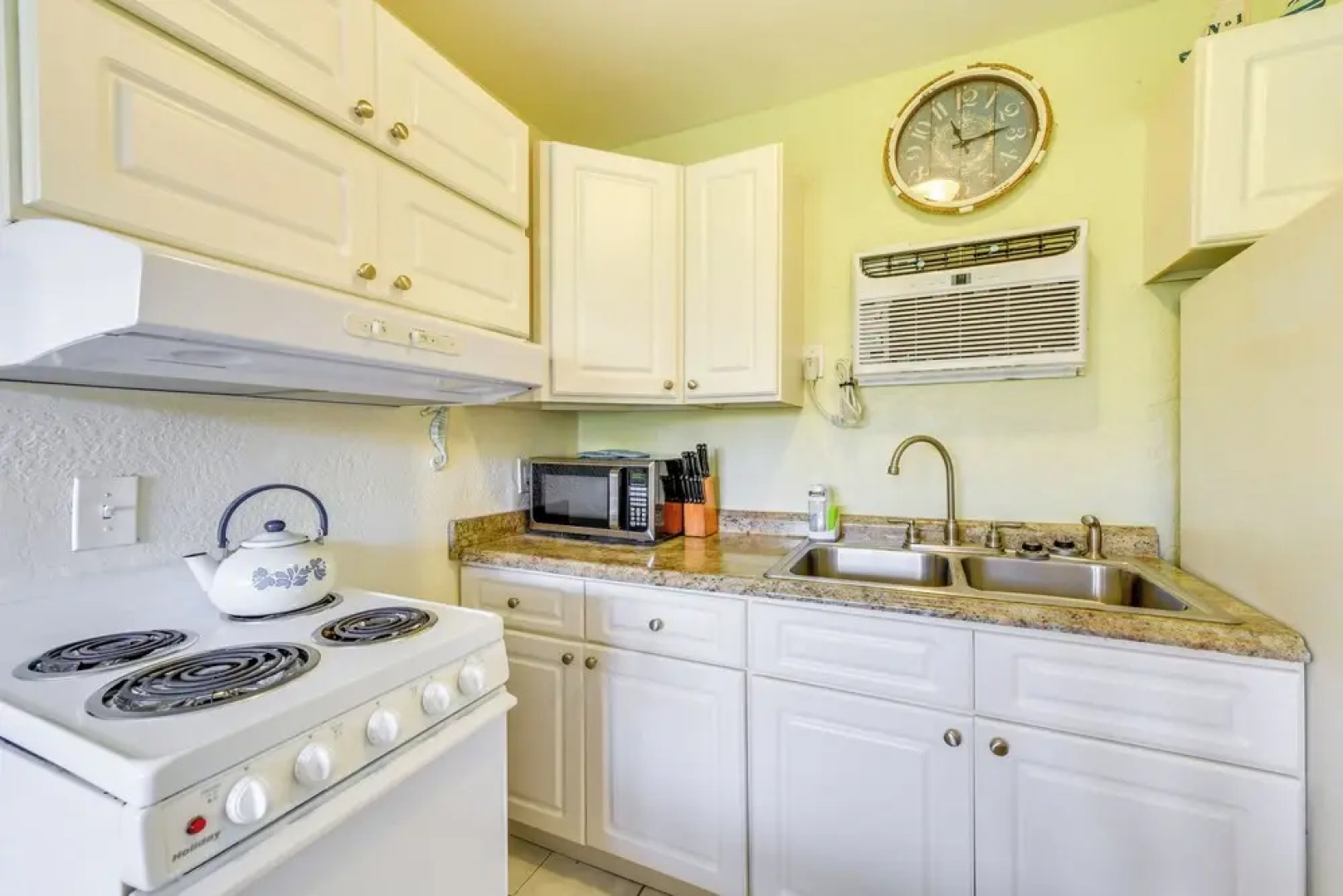 Beachfront Condo: Redington Shores Retreat!