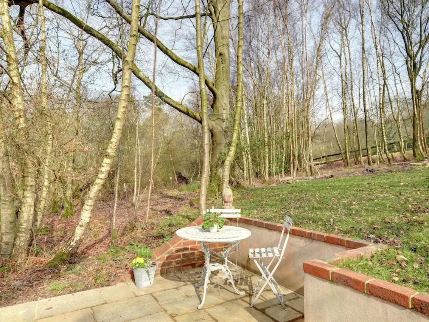 Quaint Holiday Home in Hartfield for Couples near City Center