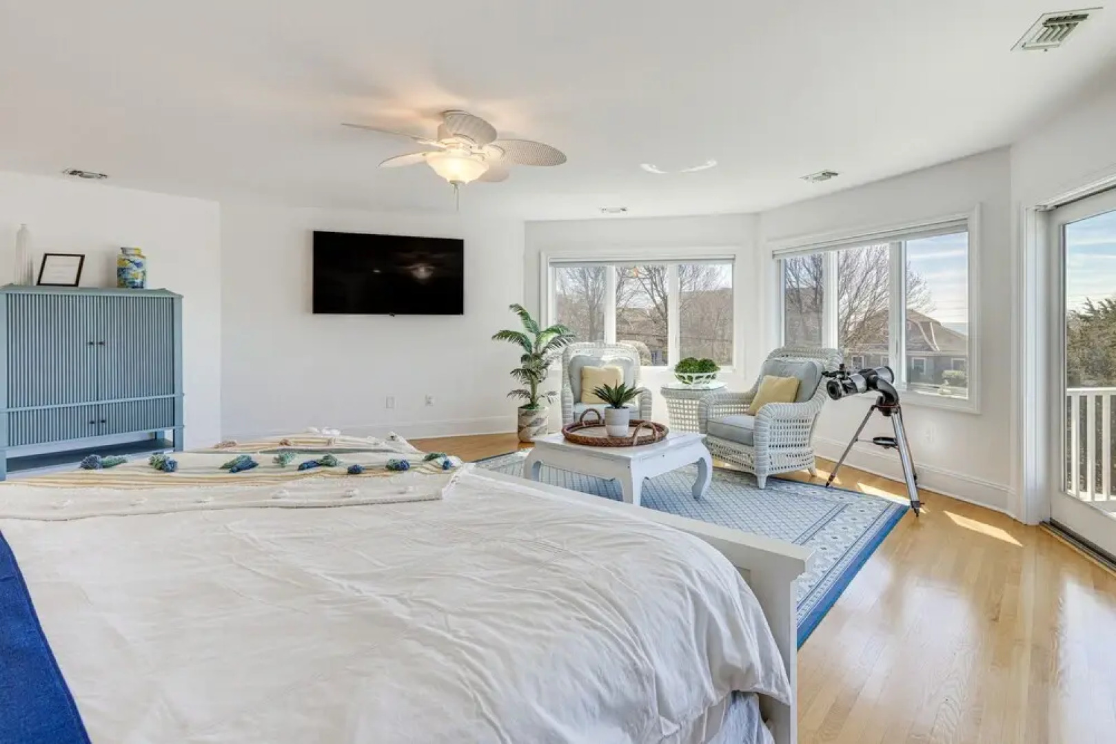 Hamptons Home Near Beaches w/ Pool & Water Views!