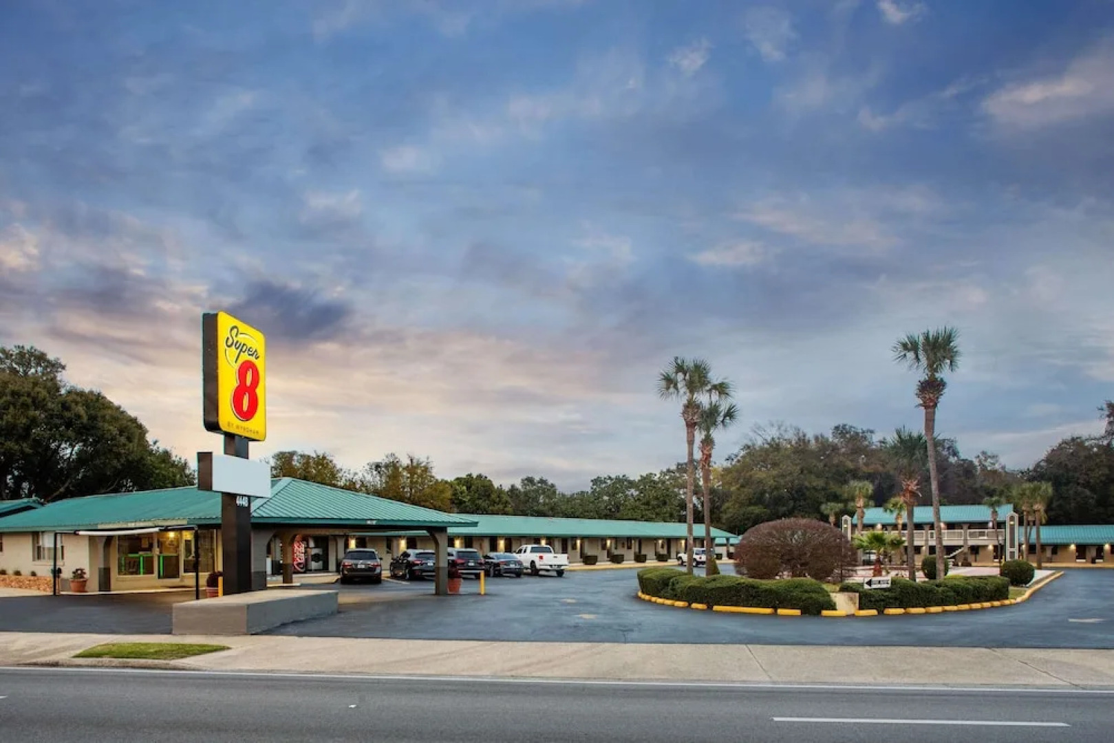 Super Inn - Pensacola