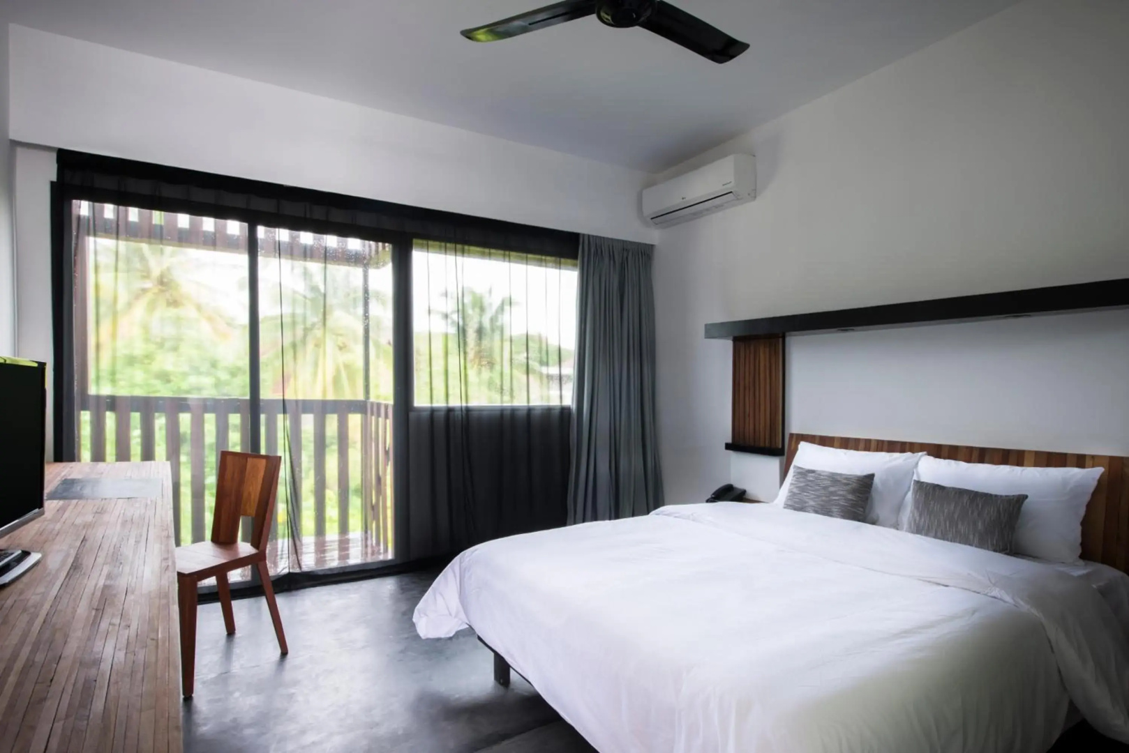 Pages Rooms